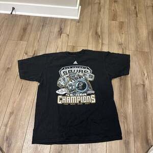 San Antonio SPURS 2007 NBA 4x Champions Finals Rings Black T-shirt Adult XL